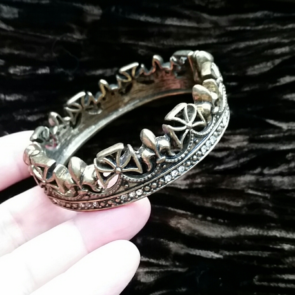 Rock & Republic Cuff Hinged Bracelet Crown Royal Fleur De Lys Antique Goldtone